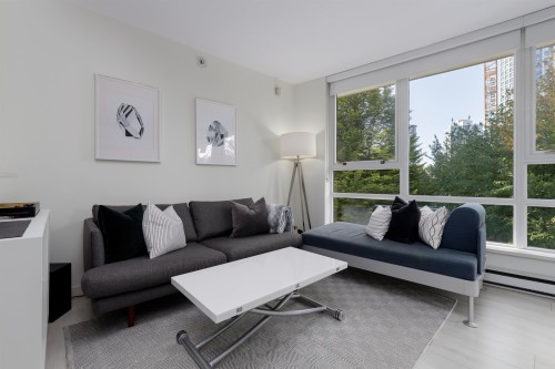 301-928 Beatty Street  Vancouver, BC V6Z 3G6
