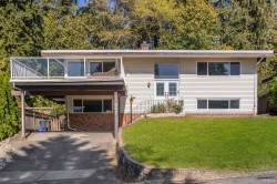667 Plymouth Drive North Vancouver, BC V7H 2H5