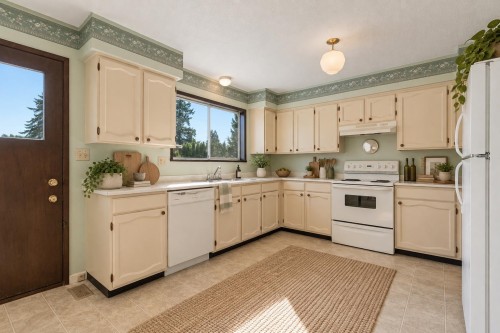 891 Jarvis Street, Coquitlam, BC 