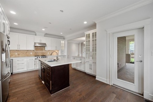 2185 Lawson Avenue , West Vancouver, BC V7V 2E1 5