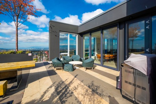 2207-5058 Joyce Street, Vancouver, BC 