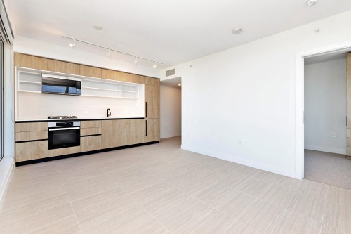 2207-5058 Joyce Street, Vancouver, BC 
