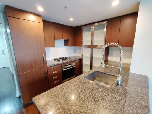 1002-1055 Richards Street, Vancouver, BC 