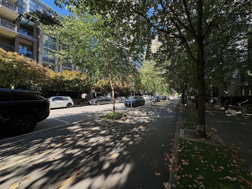 1002-1055 Richards Street, Vancouver, BC 