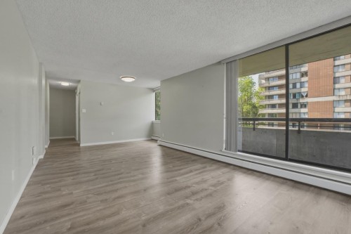 302-3755 Bartlett Court , Burnaby, BC V3J 7G7 5