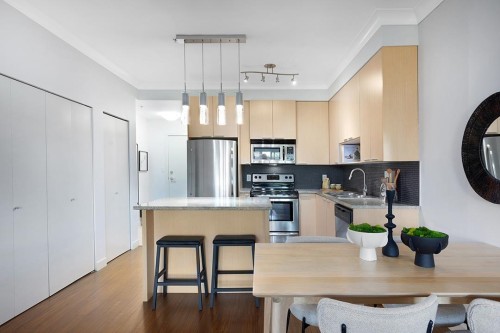 207-707 20Th Avenue E, Vancouver, BC 