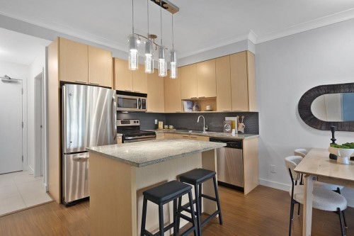 207-707 20Th Avenue E, Vancouver, BC 