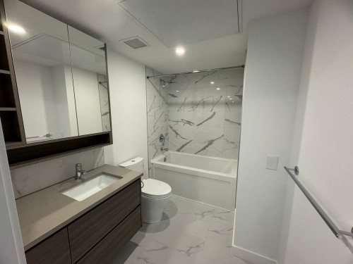 2xxx-823 Carnarvon Street , New Westminster, BC V3M 0N5 3