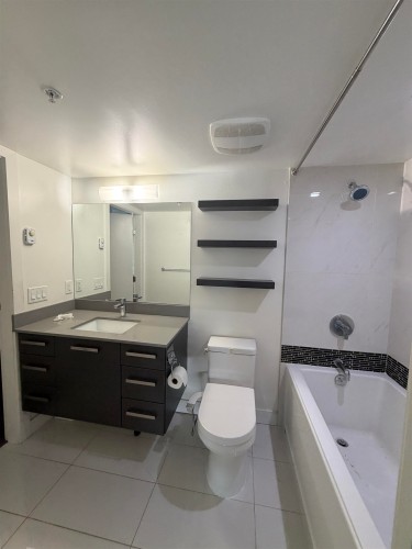2**-2858 W 4th Avenue , Vancouver, BC V6K 1R2 3