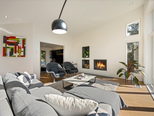 8476 Matterhorn Drive, Whistler, BC 