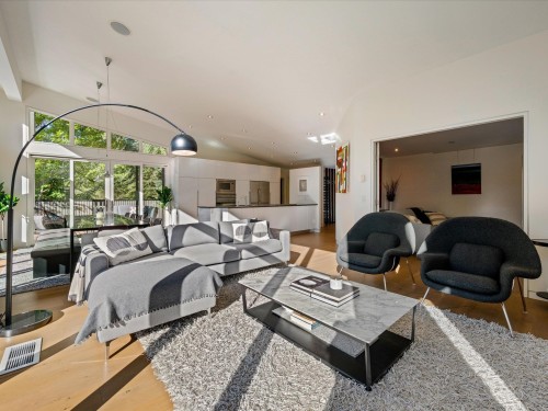 8476 Matterhorn Drive, Whistler, BC 