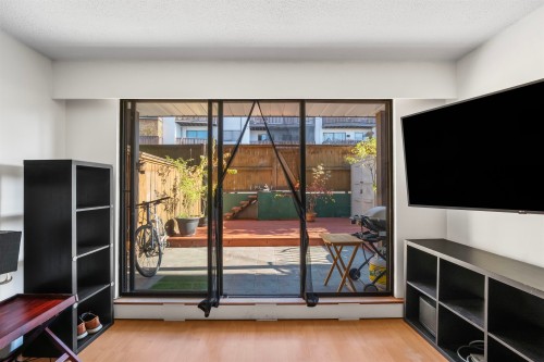 115-170 3Rd Street E, North Vancouver, BC 