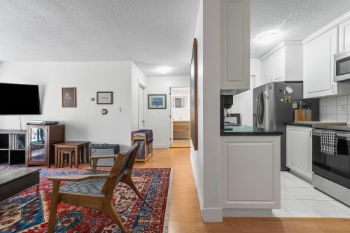 115-170 3Rd Street E, North Vancouver, BC 