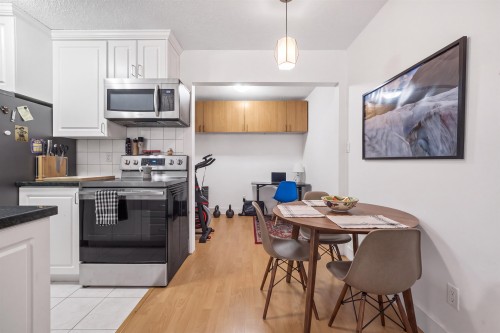 115-170 3Rd Street E, North Vancouver, BC 