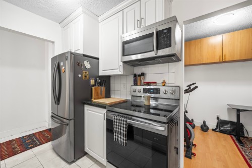115-170 3Rd Street E, North Vancouver, BC 