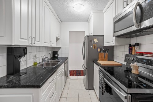 115-170 3Rd Street E, North Vancouver, BC 