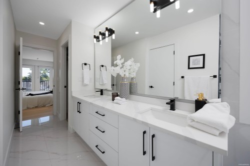 970 Laurel Court, Coquitlam, BC 