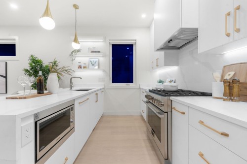 1-1582 2Nd Avenue E, Vancouver, BC 