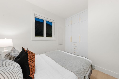 1-1582 2Nd Avenue E, Vancouver, BC 