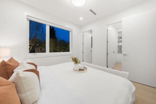 1-1582 2Nd Avenue E, Vancouver, BC 