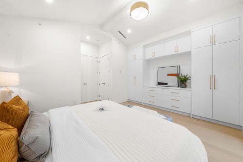 1-1582 2Nd Avenue E, Vancouver, BC 