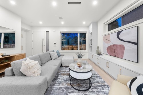1-1582 2Nd Avenue E, Vancouver, BC 