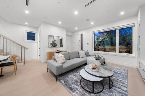 1-1582 2Nd Avenue E, Vancouver, BC 