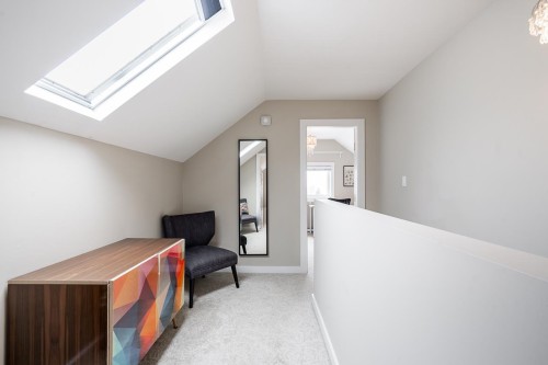 457 11Th Street E, North Vancouver, BC 