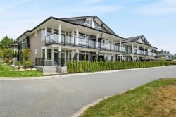 4-5522 Mccourt Road Sechelt, BC V0N 3A7