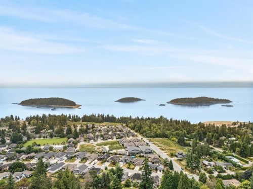 4-5522 Mccourt Road, Sechelt, BC 