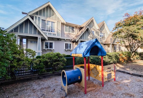 13-4288 Sardis Street, Burnaby, BC 
