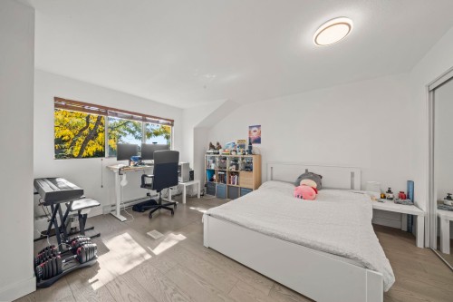 112-2211 No. 4 Road, Richmond, BC 