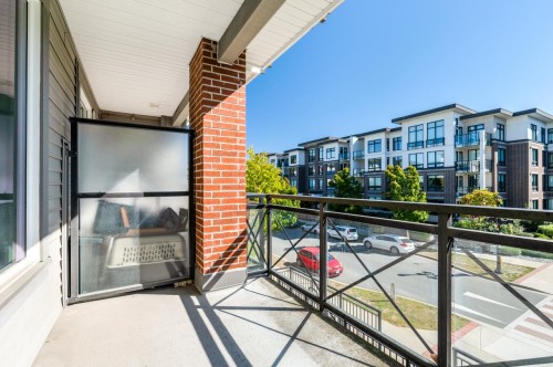 237-9399 Odlin Road, Richmond, BC 