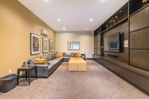 237-9399 Odlin Road, Richmond, BC 