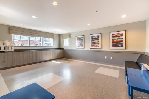 237-9399 Odlin Road, Richmond, BC 