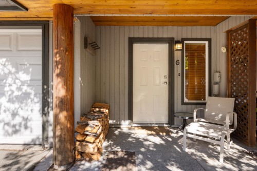 6-7467 Prospect Street, Pemberton, BC 