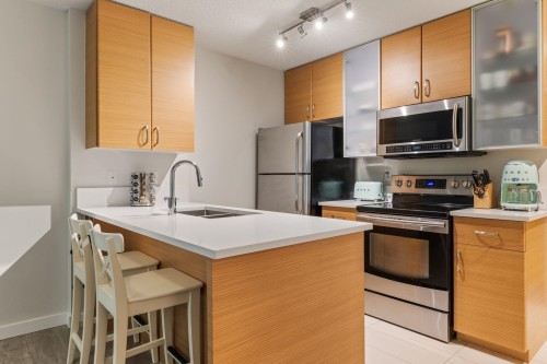 306-977 Mainland Street, Vancouver, BC 