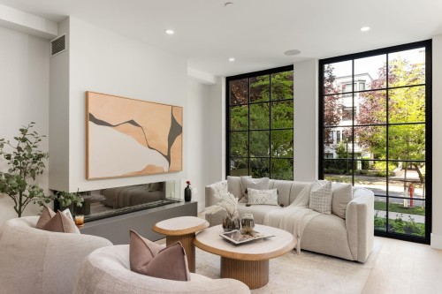 1683 Nelson Street, Vancouver, BC 