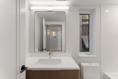 1683 Nelson Street, Vancouver, BC 