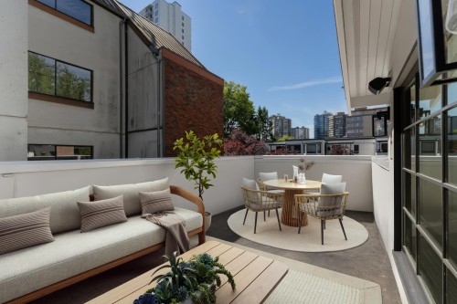 1683 Nelson Street, Vancouver, BC 