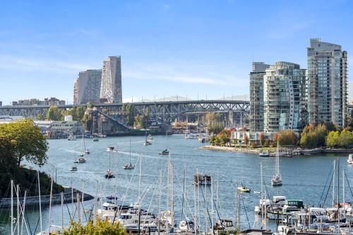 904-522 Moberly Road, Vancouver, BC 