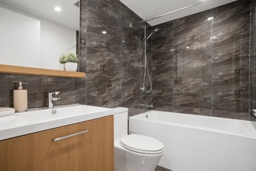2004-6608 Sussex Avenue, Burnaby, BC 