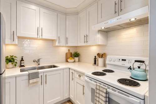 18-24 16Th Avenue W, Vancouver, BC 