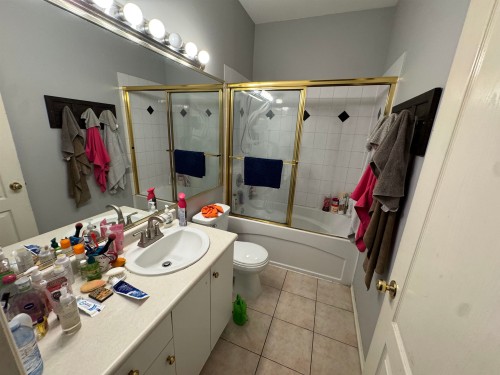 6693 Canada Way, Burnaby, BC 