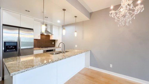 909-7088 18Th Avenue, Burnaby, BC 