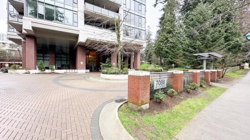 909-7088 18Th Avenue, Burnaby, BC 