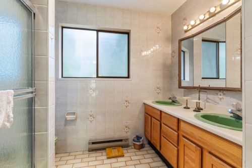 4590 Highland Boulevard, North Vancouver, BC 