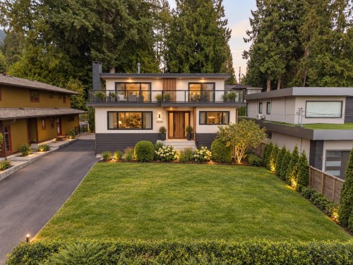 4590 Highland Boulevard, North Vancouver, BC 