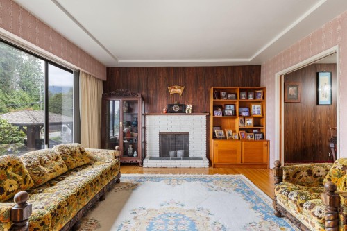 4590 Highland Boulevard, North Vancouver, BC 