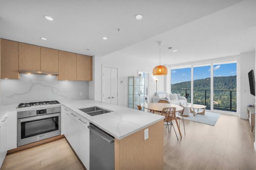 3202-567 Clarke Road, Coquitlam, BC 